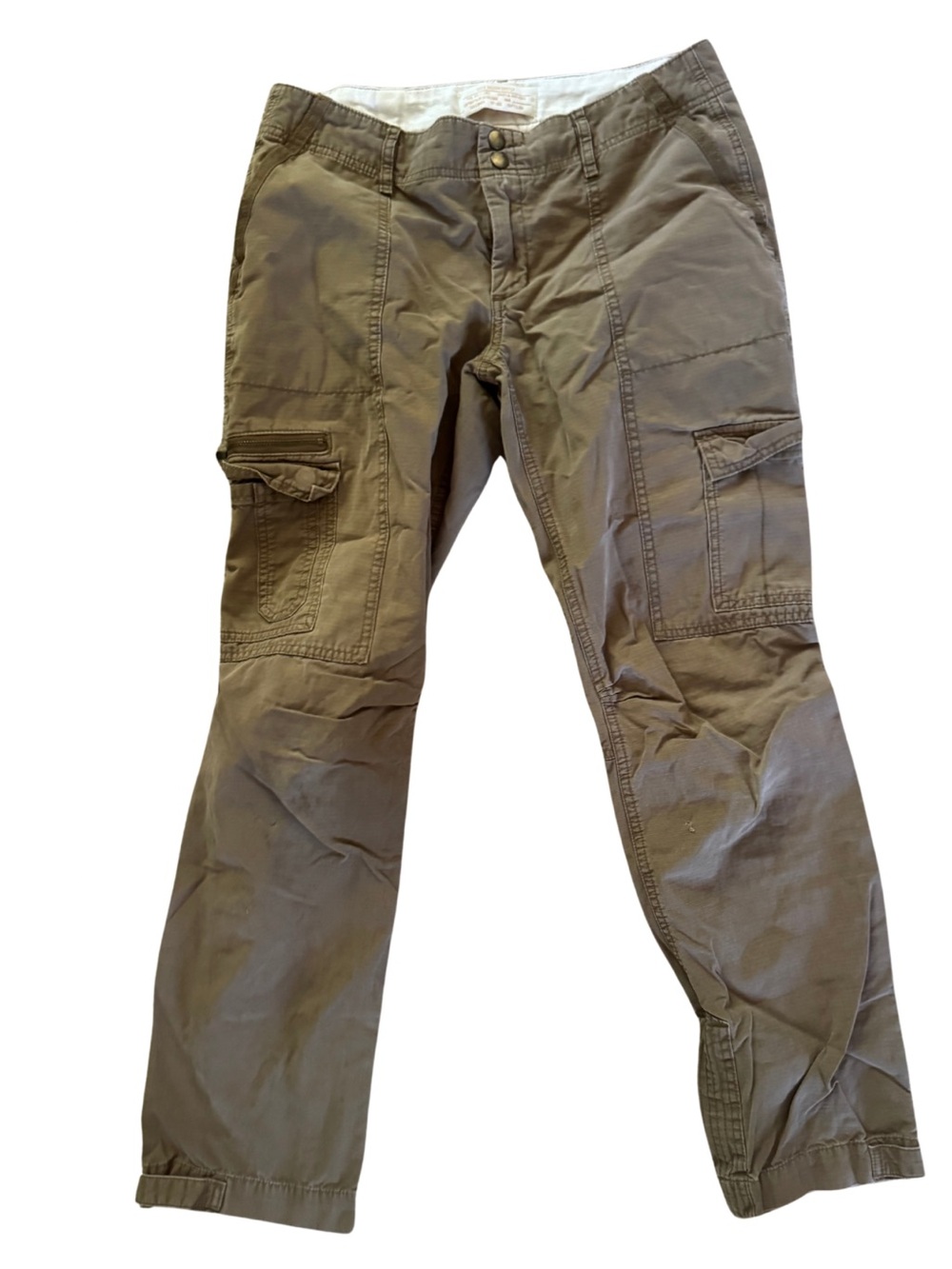 Eddie Bauer Straight-Leg Cargo Pants in Olive Green